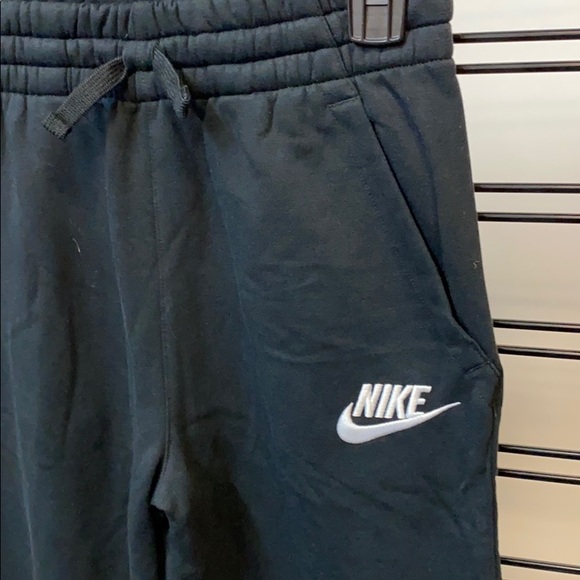 Nike boys XL sweatpants - Picture 2 of 4